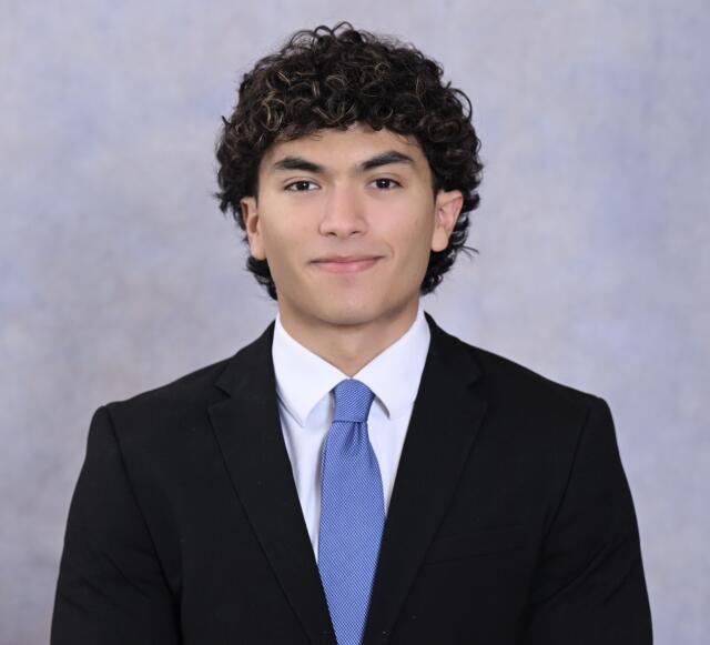 Alejo Giraldo Headshot
