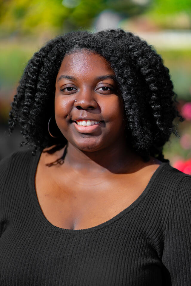 Sydney Hopkins Headshot